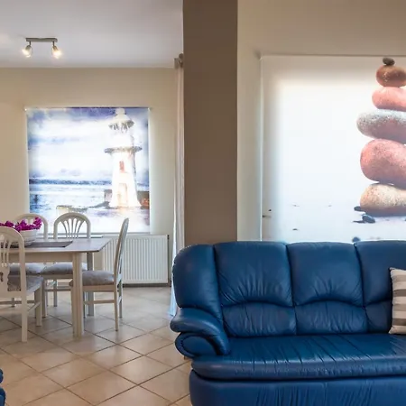 Holiday home Mema's -2 Bedrooms- With Stunning Sea View *