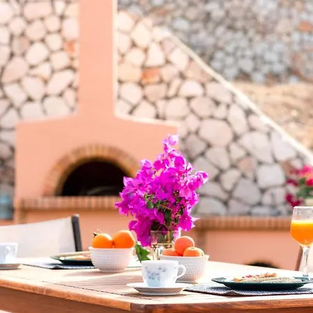 Mema's -2 Bedrooms- With Stunning Sea View Сasa de vacaciones